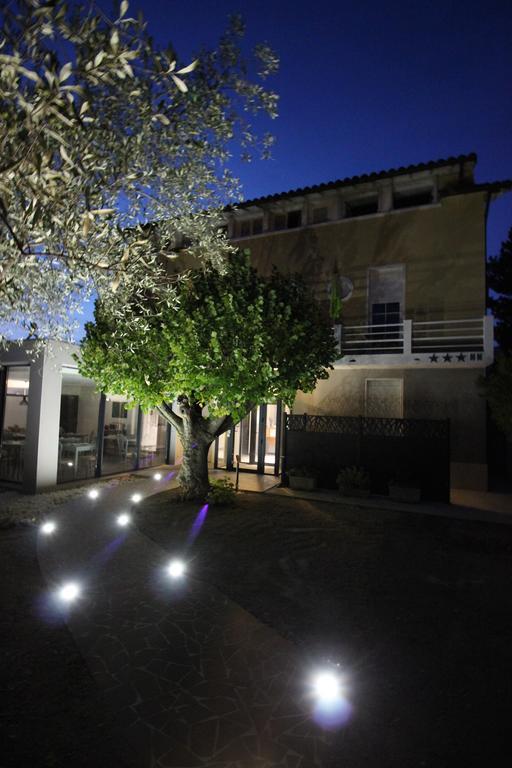 Hotel La Caravelle نييون المظهر الخارجي الصورة