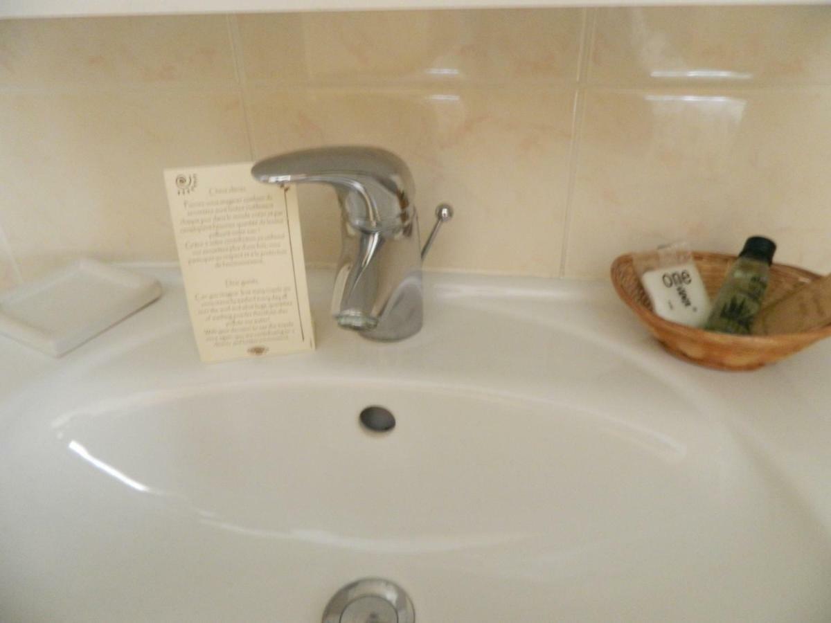 Hotel La Caravelle نييون المظهر الخارجي الصورة